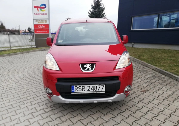 Peugeot Partner cena 29900 przebieg: 154512, rok produkcji 2012 z Goniądz małe 121